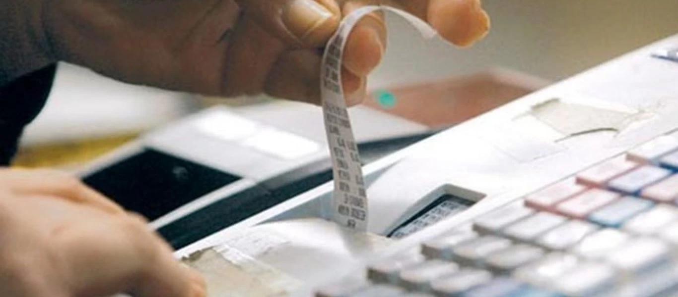 Δράμα: Εργοδότρια χτύπησε υπάλληλο που δεν επέστρεφε το δώρο Χριστουγέννων